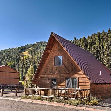 Ski-Inandski-Out Red River Cabin With Mtn Views! 외부 사진
