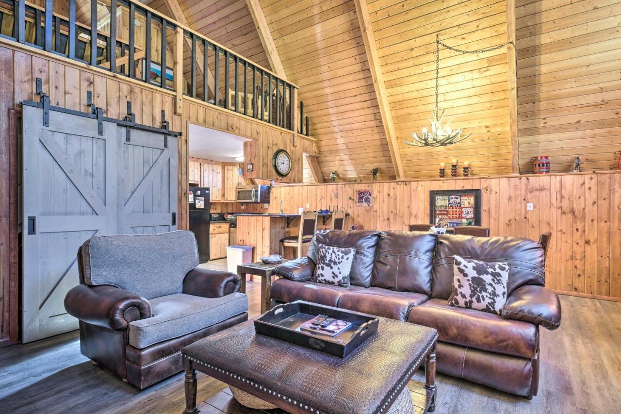 Ski-Inandski-Out Red River Cabin With Mtn Views! 외부 사진