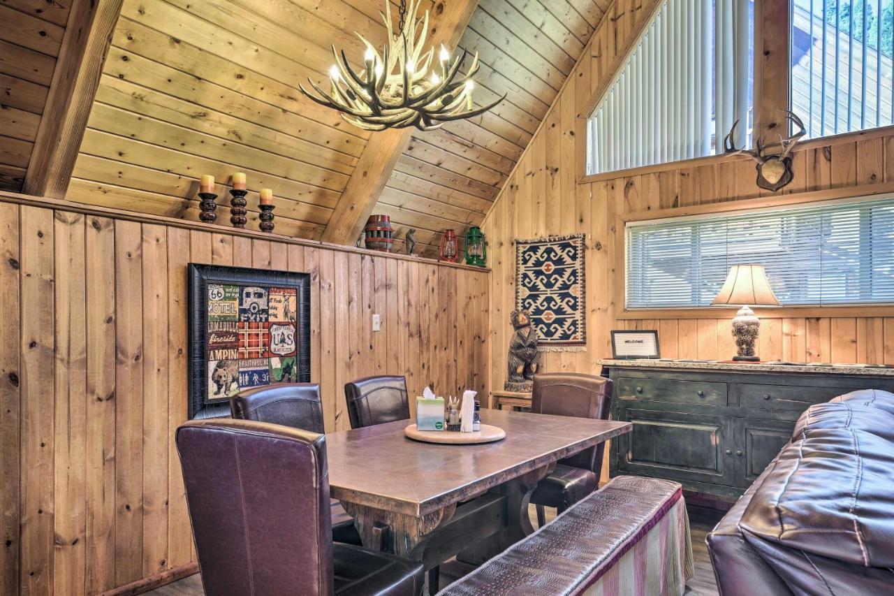 Ski-Inandski-Out Red River Cabin With Mtn Views! 외부 사진