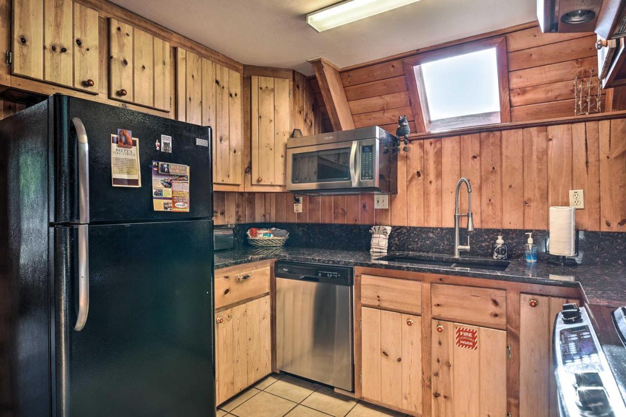 Ski-Inandski-Out Red River Cabin With Mtn Views! 외부 사진
