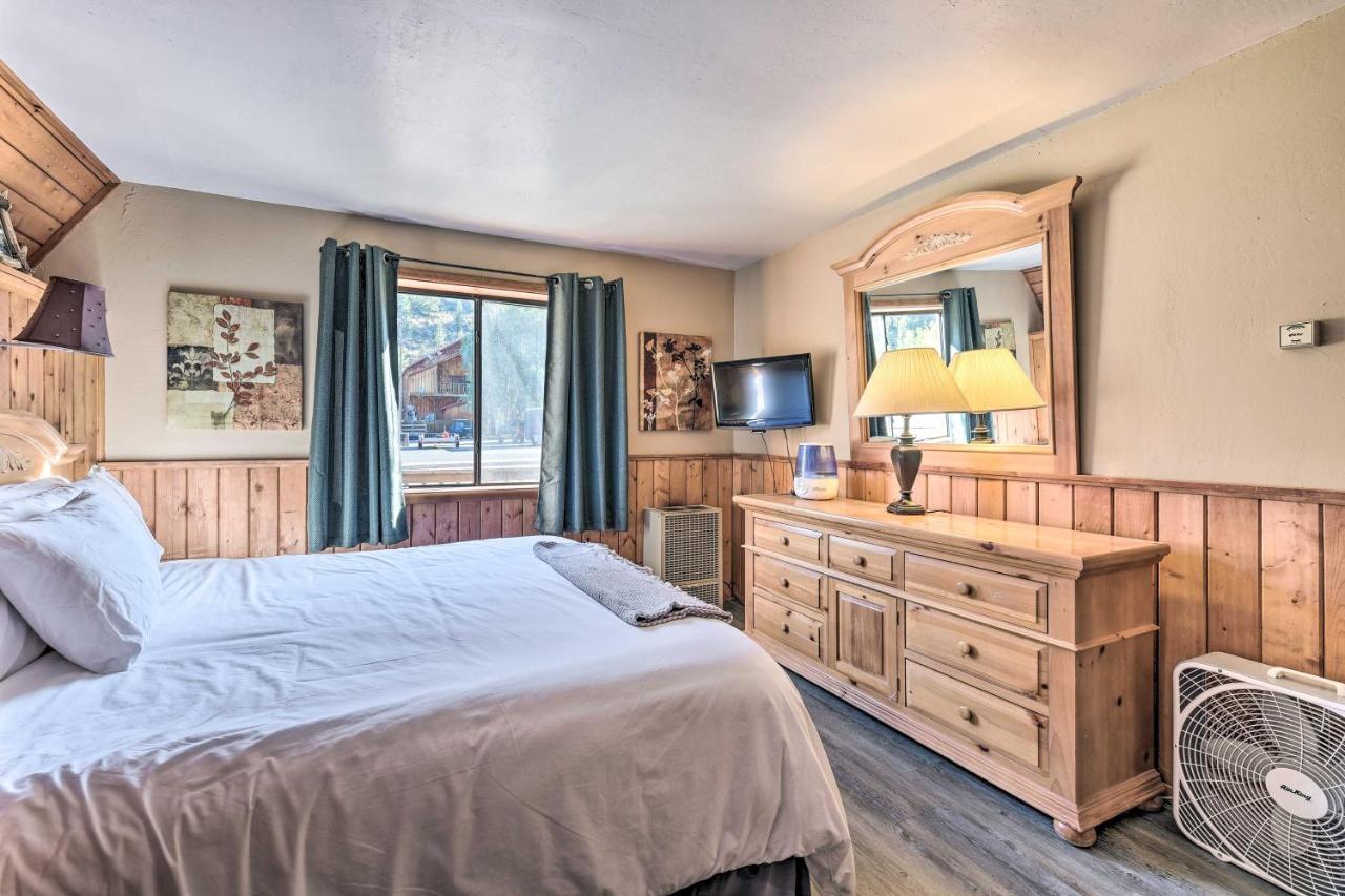 Ski-Inandski-Out Red River Cabin With Mtn Views! 외부 사진
